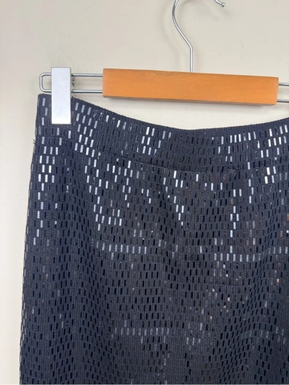 ST JOHN black sequin knit pencil skirt size 4
